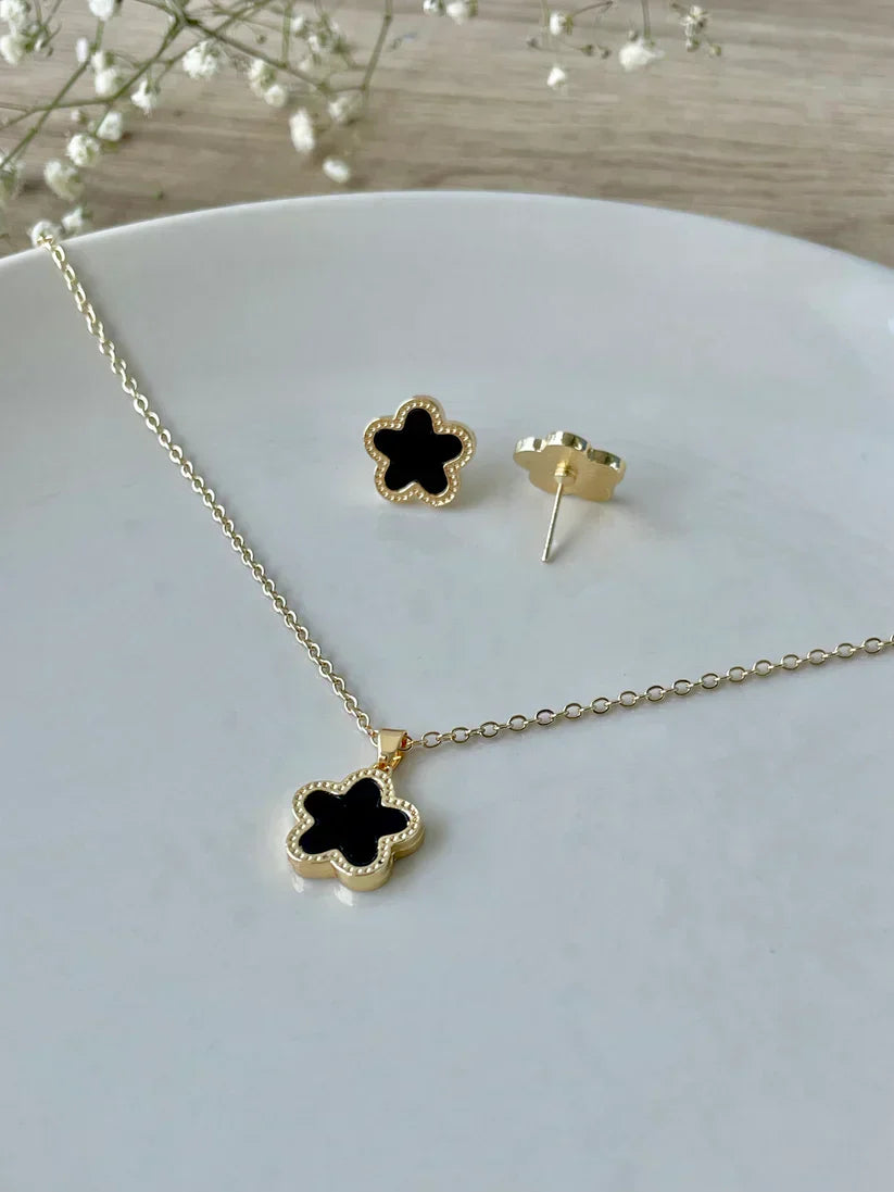 Clover Necklace and Earring Set