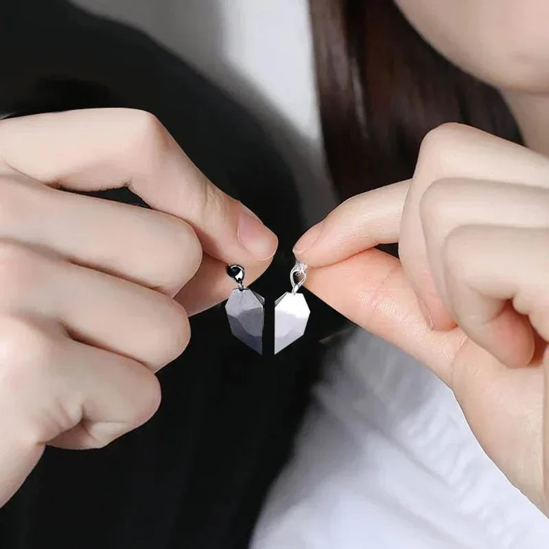 Magnetic Couple Necklace Lovers Heart Pendant