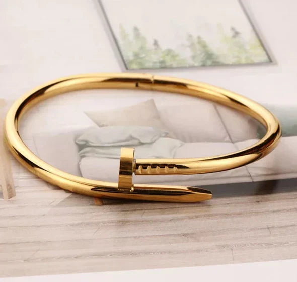NAIL BRACELETSTAINLESS STEEL
